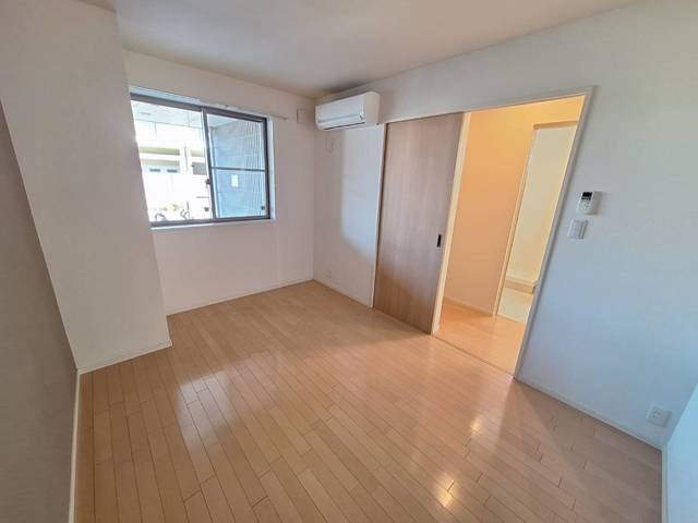 ＢＯＲＩＫＩひがしとつかの洋室