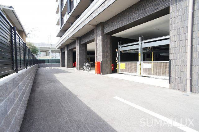 熊本市中央区新町３丁目の賃貸マンションの駐車場