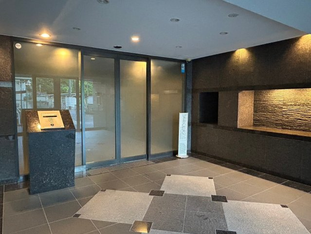 ルーブル野方伍番館のエントランス|エントランスです