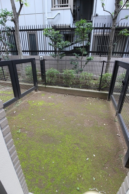 菱和パレス世田谷桜新町の庭|お庭が付いています