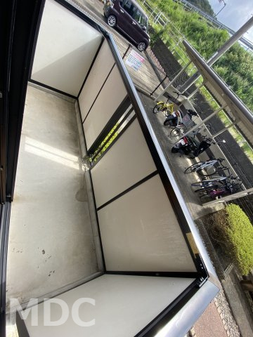 徳島市八万町大坪のアパートのバルコニー