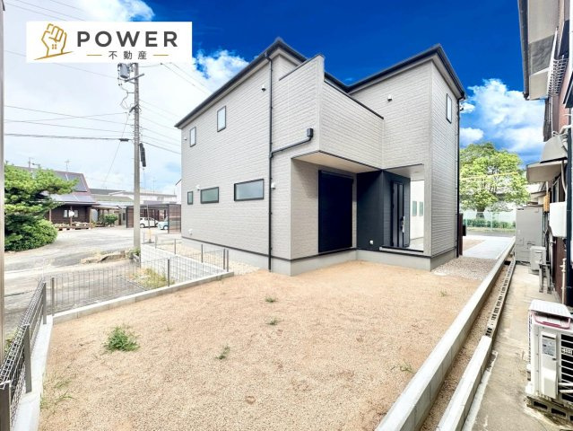 リーブルガーデン　西尾市亀沢町第2の庭|お庭では家庭菜園やガーデニングを楽しめ、夫婦二人のちょっとした趣味の時間を気持ちよく過ごせる空間です。									
									