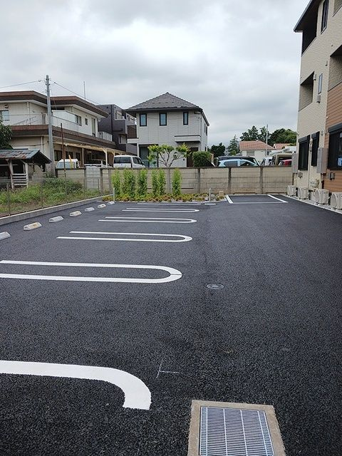 カーサルーチェの駐車場