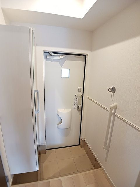 カーサルーチェの玄関