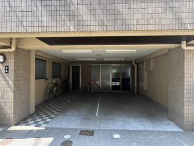 【エントランス】 | 本城ビル