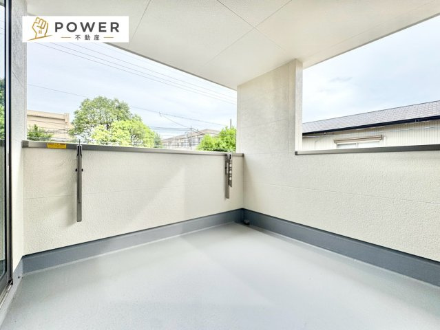 リーブルガーデン　西尾市亀沢町第2のバルコニー|家族の洗濯物もまとめて干せるインナーバルコニー。天候を気にせず家事ができて助かります。									
									