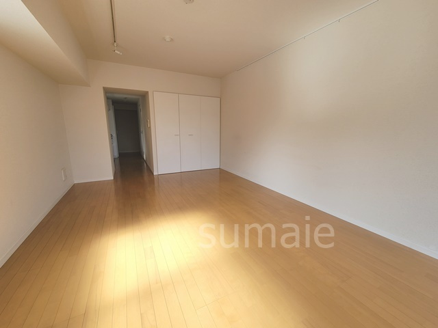 シュノロンの寝室|2面採光の角部屋です