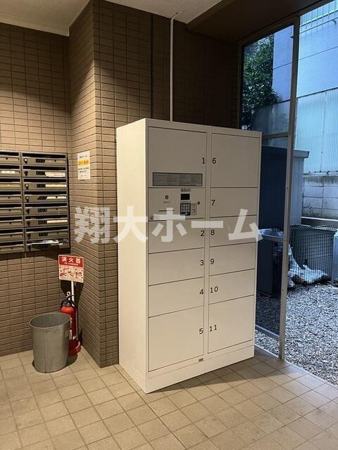 アルカサル御苑のエントランス