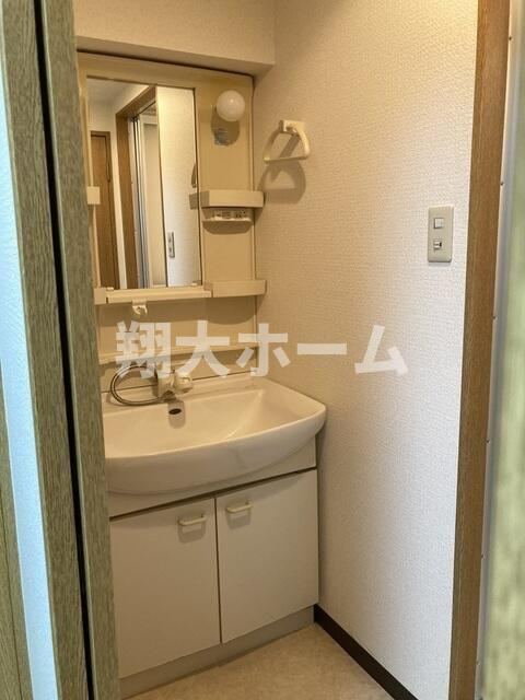 アルカサル御苑の洗面所