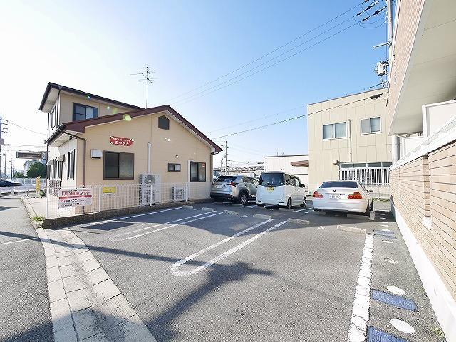 善紀ハイツⅡ号館の駐車場|駐車場があります