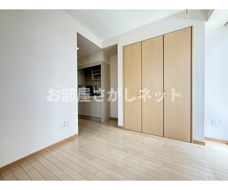 モンパレ入谷【おとり物件なし】#学生・社会人にオススメ！初期費用分割払いOK！の居間・リビング