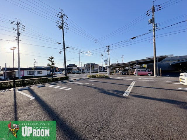 コトーリベルテの駐車場