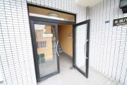 こぐまハイツのエントランス