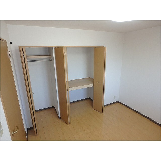 クリエストタウン　江端の内装