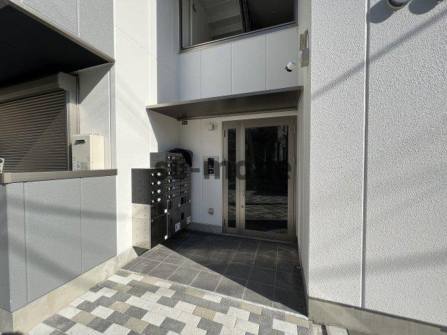 ARCENCIEL　COURT　総持寺のエントランス