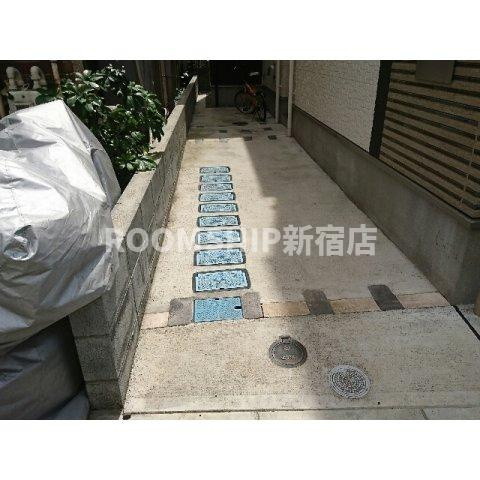 メゾンプーラ豊島のエントランス