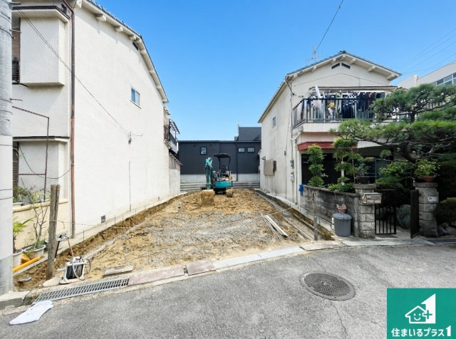 羽曳野市高鷲　第7期　新築一戸建ての外観|現在建築中！落ち着いた街並みで新生活を始めることが出来そう！周辺の物件も併せてご紹介させて頂きます！