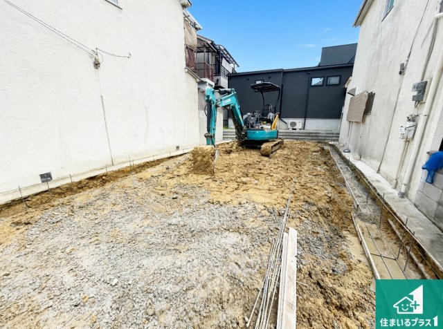 羽曳野市高鷲　第7期　新築一戸建ての外観|周辺は落ち着いた街並みの住宅地！子育てがしやすい住環境です！まだ未完成ですが、現地でしかわからない事もございます。是非一度ご覧ください。