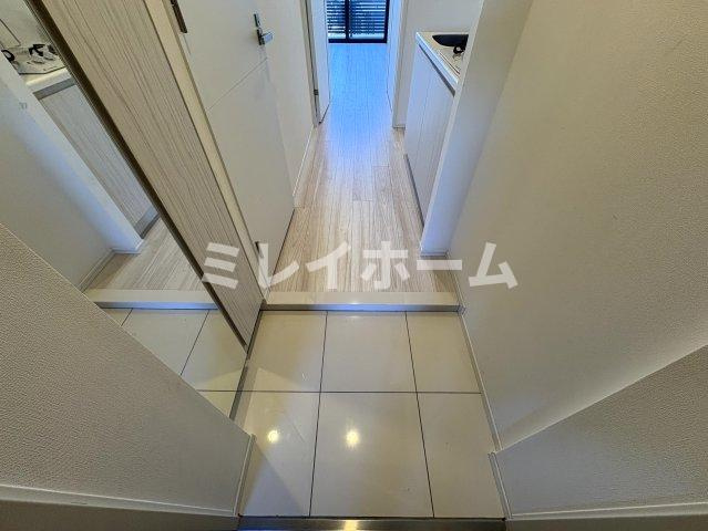 REALIZE蒲田Ⅱの玄関|同建物内、別のお部屋の参考写真になります。