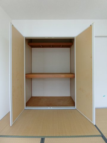 サンフレグランスA棟の収納|イメージ203号室の写真