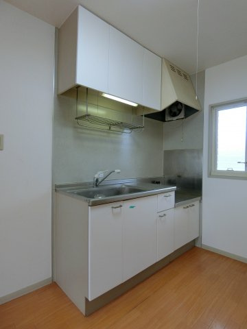 サンフレグランスA棟のキッチン|イメージ203号室の写真