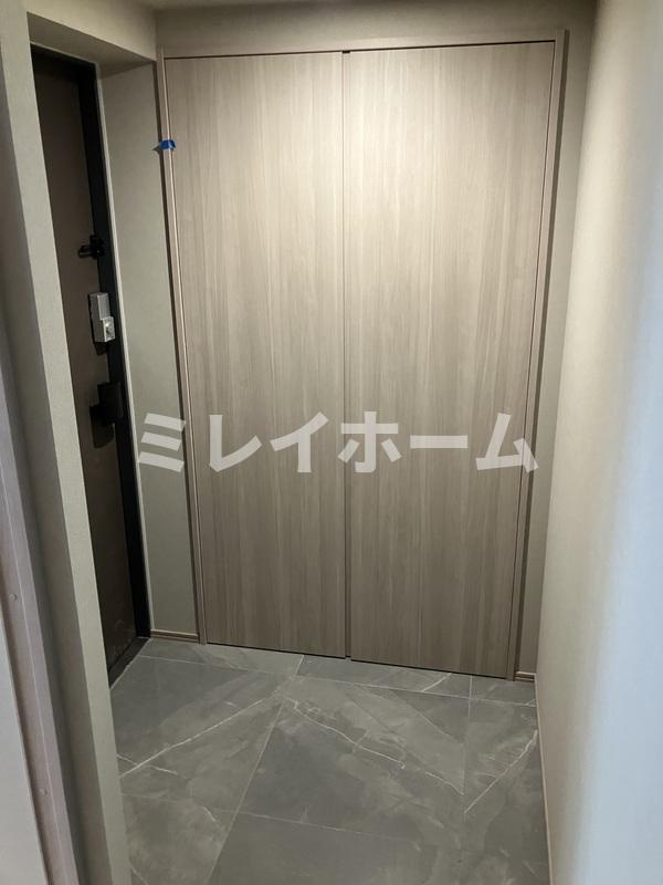 Aglaia品川中延の玄関