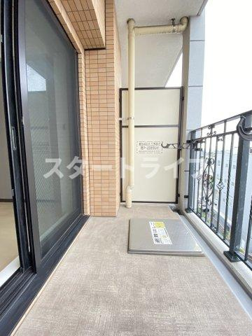 大阪市淀川区十八条２丁目の賃貸マンションのバルコニー