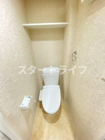 大阪市淀川区十八条２丁目の賃貸マンションのトイレ