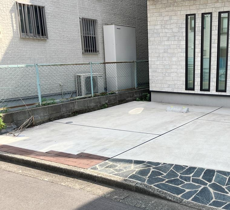 古淵戸建の駐車場