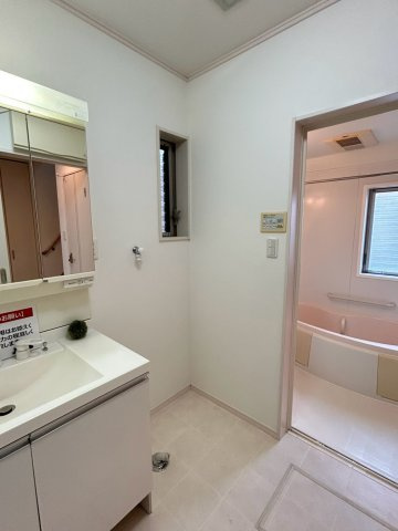 ☆選べる家具プレゼント☆久保田町　再生住宅の独立洗面台