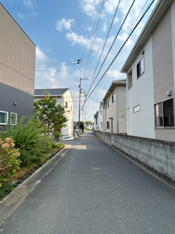 ☆選べる家具プレゼント☆久保田町　再生住宅の前面道路含む現地写真