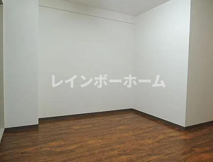 ホーユービルの内装