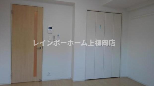 プレジールの居間・リビング