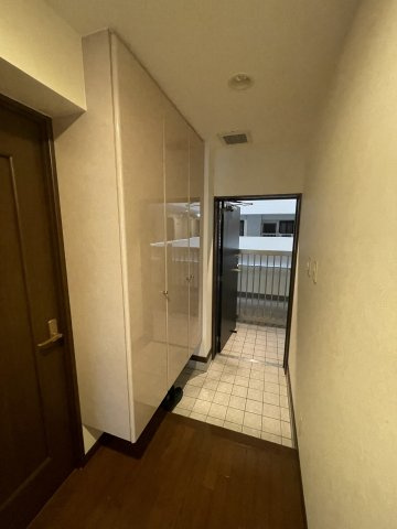 三の丸グランキャッスルタワーの玄関