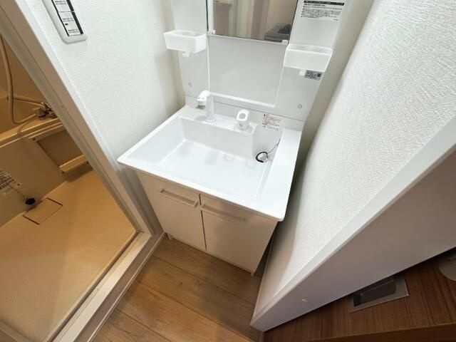 クレストコート八千代台の独立洗面台