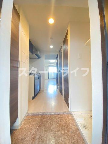 大阪市淀川区西三国３丁目の賃貸マンションの玄関