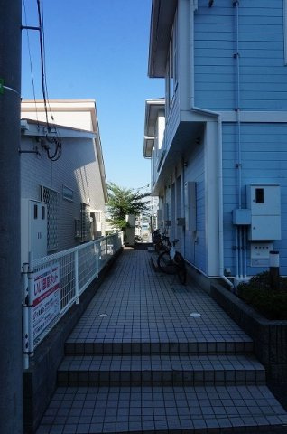 メゾン紙敷のエントランス