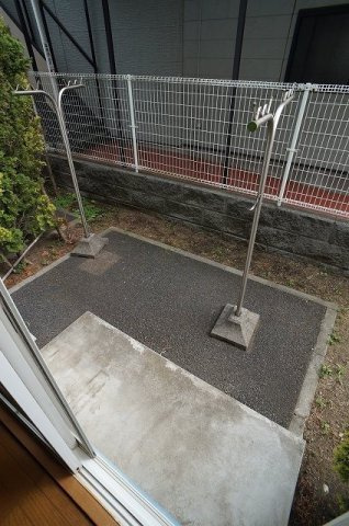 メゾン紙敷の庭