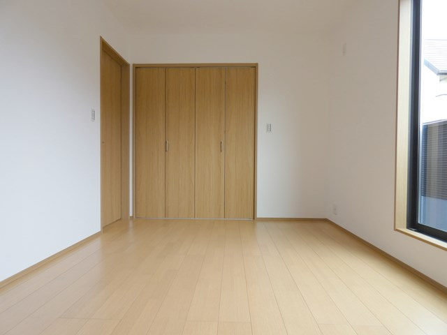 ファミールS横河原の洋室