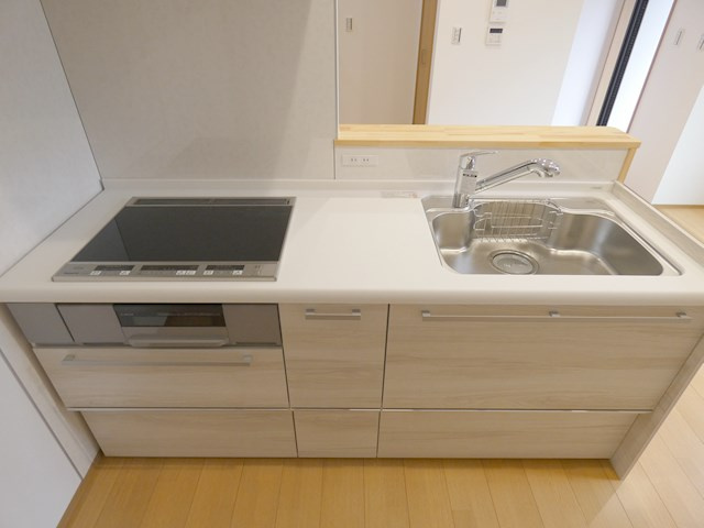 ファミールS横河原のキッチン|キッチンIHクッキングヒーター