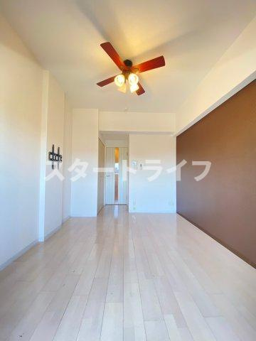 大阪市淀川区木川西２丁目の賃貸マンションの寝室