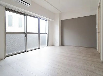 日野市石田１丁目の賃貸マンションの居間・リビング