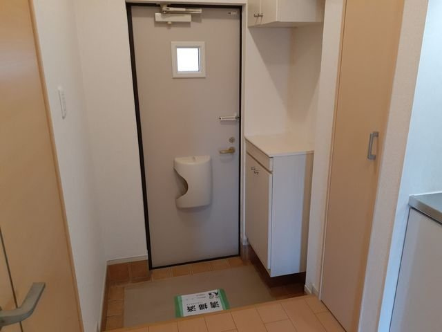 メゾン　アベイユⅡの玄関