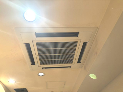 【設備】 | 東門街に面するスナック居抜物件 | エアコン（残置物）
