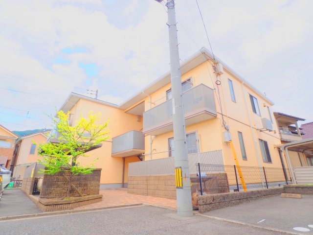 クレール大町東の外観