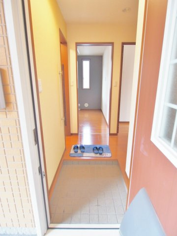 クレール大町東の玄関