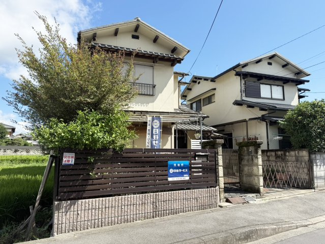 高槻市宮之川原元町戸建の外観|南西側前面道路のため、陽当たり良好です。（２０２６年９月現在）