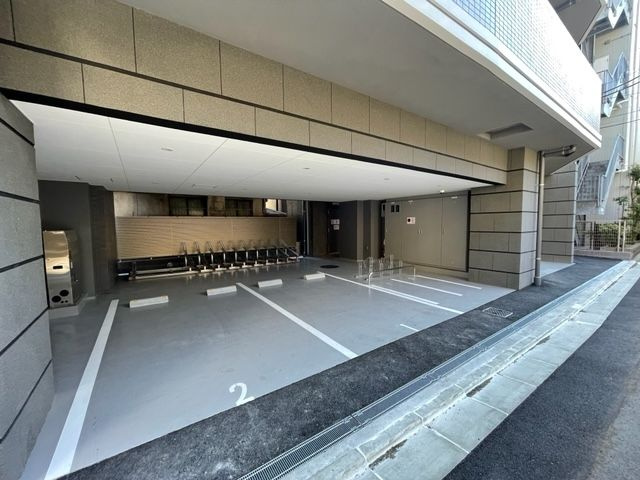 クレイシアＩＤＺ王子マークプレイスの駐車場
