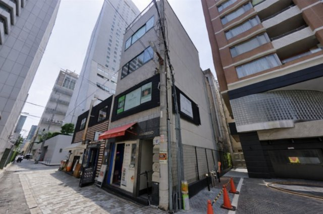 大阪市中央区西心斎橋１丁目の店舗事務所