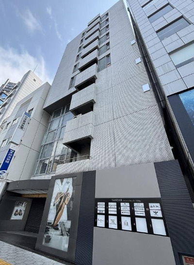 大阪市中央区西心斎橋１丁目の店舗事務所